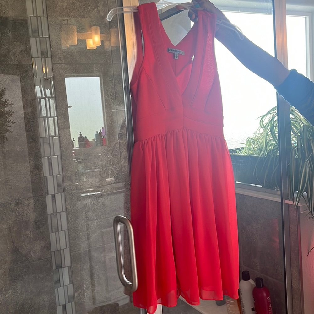 Short dress